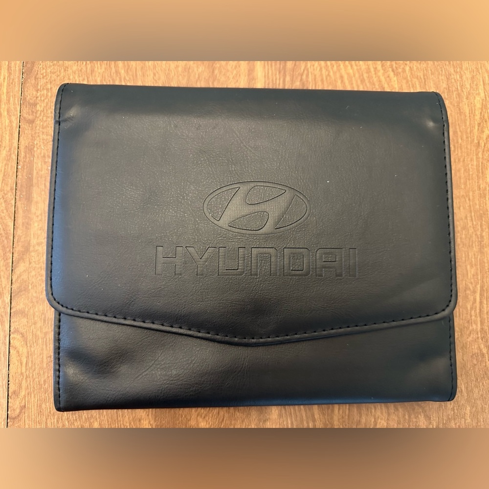Hyundai Folio Portfolio Black Case To Store Manual In—Hyundai Embossed